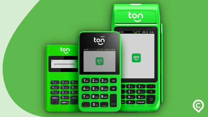 três máquinas de cartão stone