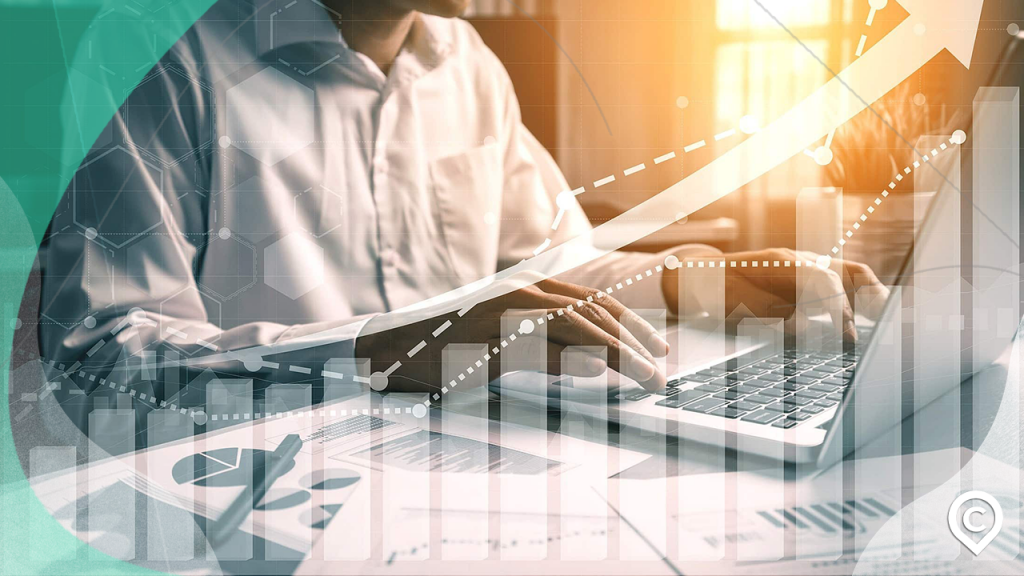 homem investindo no mercado fracionário via home broker