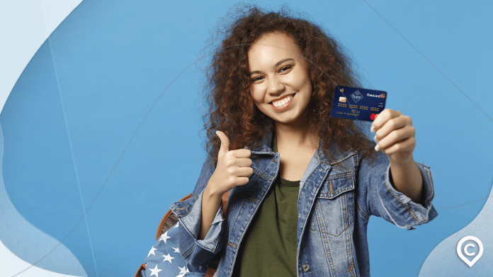 cartao-sams-club-1 mulher com cartão sam's club